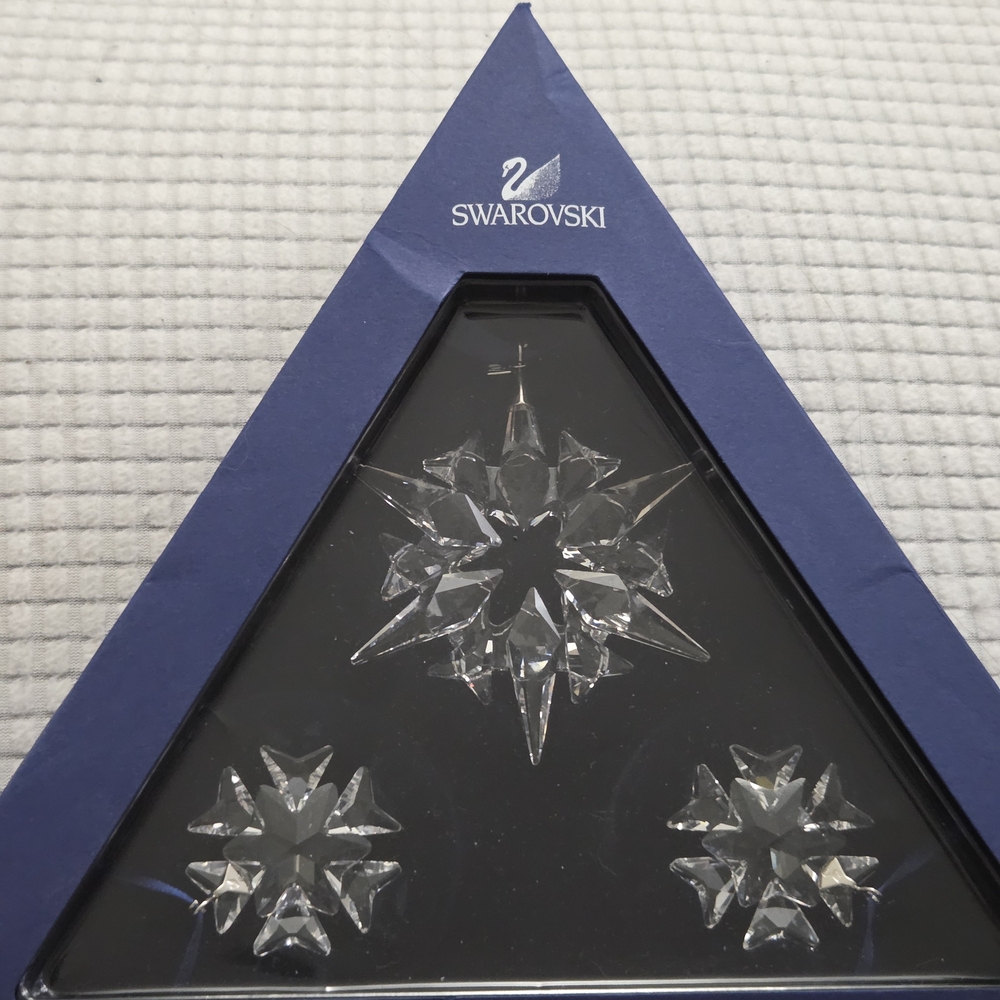 Swarovski Retired 2007 Crystal Snowflake Ornament Set